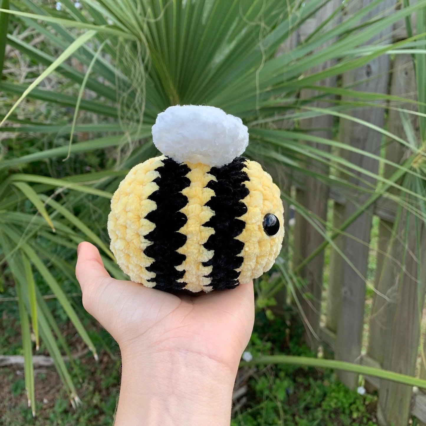 Classic Crochet Bee